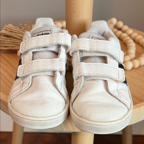 Adidas Kids Grand Court White Sneakers with Black Stripes Size 7 - Picture 2 of 8